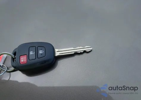 2013 Toyota Rav4 Le from USA, damaged, VIN 2T3BFREV2DW077017